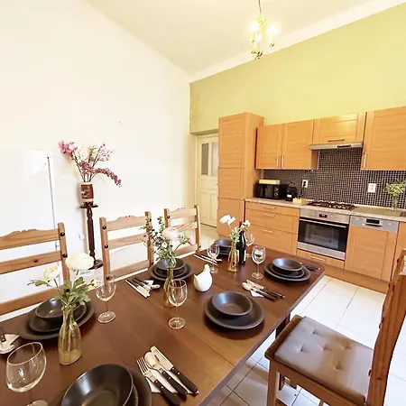 Apartman 2bdr In Center